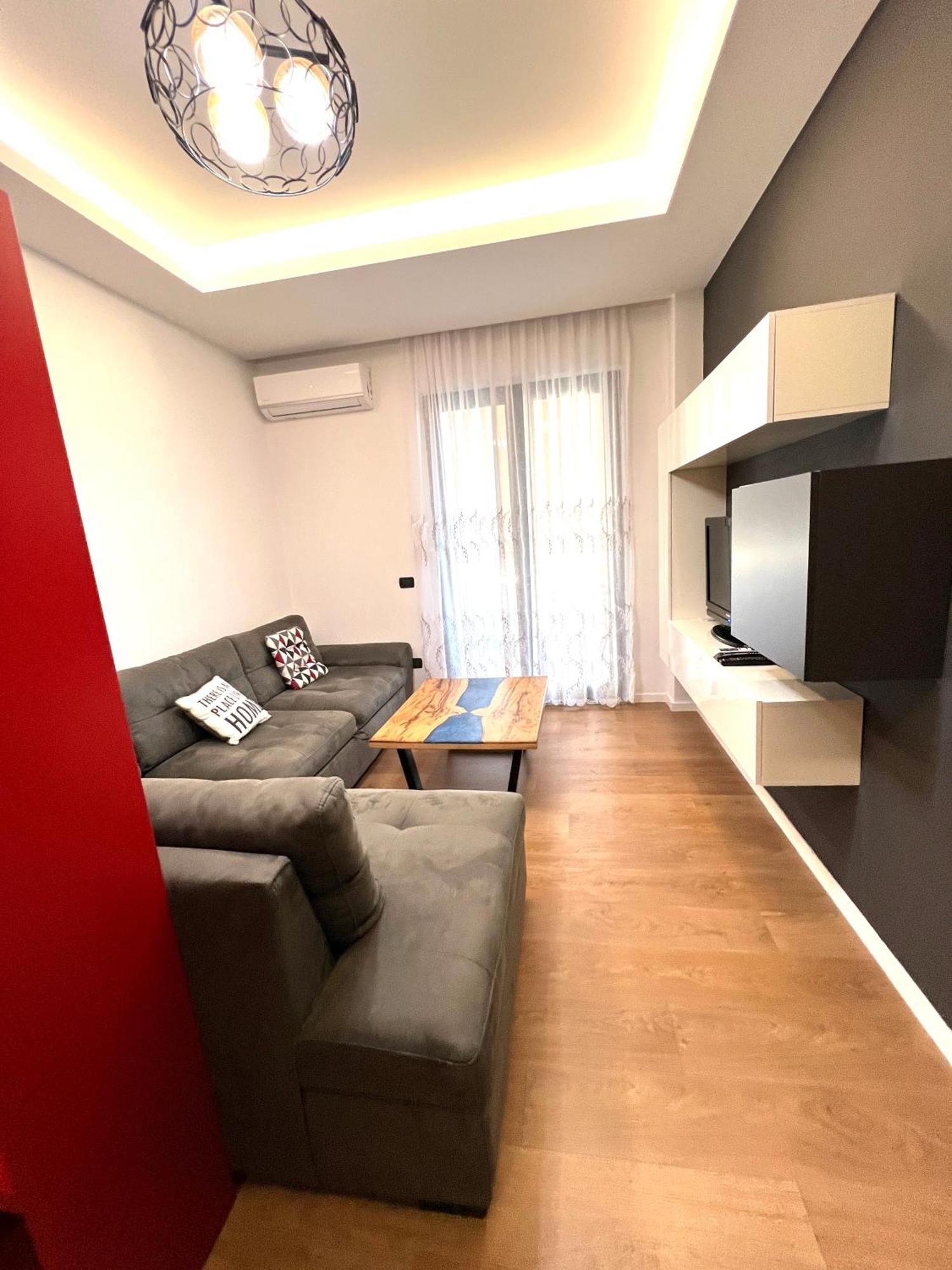 Downtown Grand Comfort Tirana Exterior foto